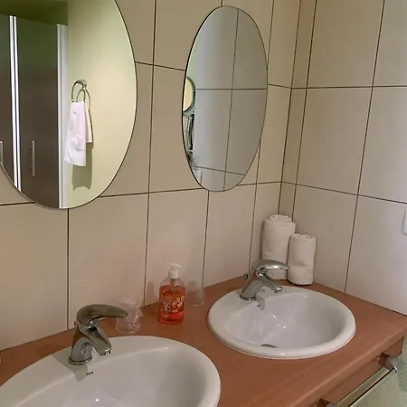 Les Chambres De Fred فندق