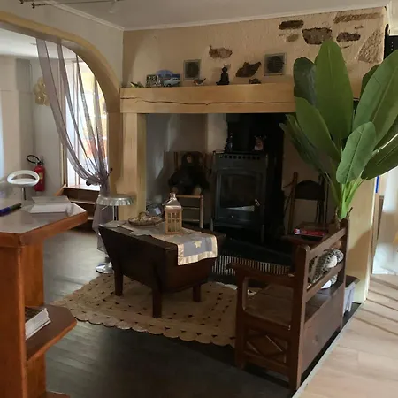 Отель Les Chambres De Fred Горс